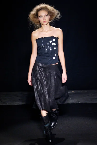 Look 10